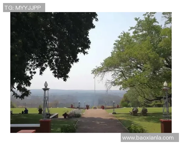 西班牙足球场的魅力与历史探秘之旅，感受激情与荣耀的交汇